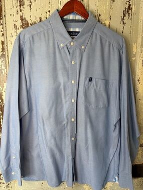 Men’s Tackle & Tide Light Blue Button-Down Casual Shirt with Chest Pocket